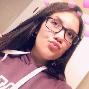 Meet your Posher, Daniela